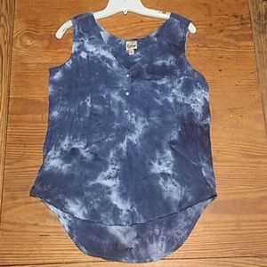 Como Vintage Sleeveless high-low top